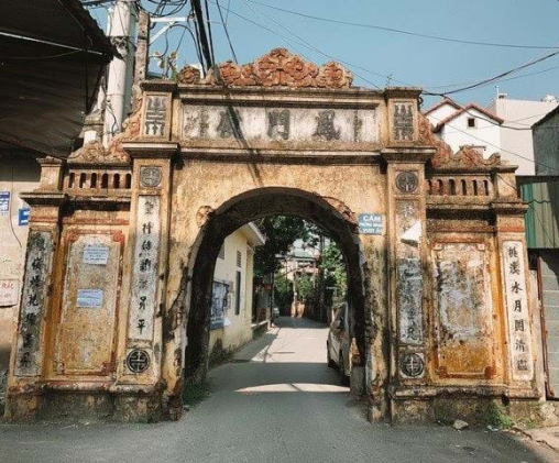 Cổng di tích cổ của Tây Mỗ
